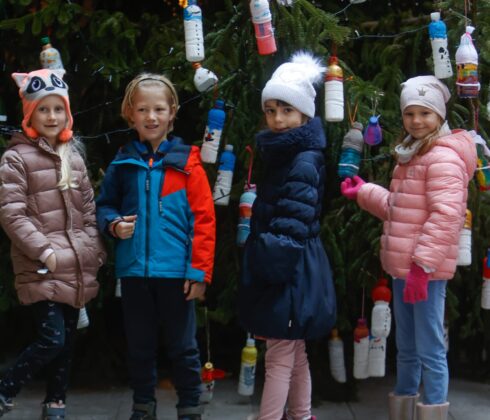 20231129_krasenje novoletne jelke_nrovan_009